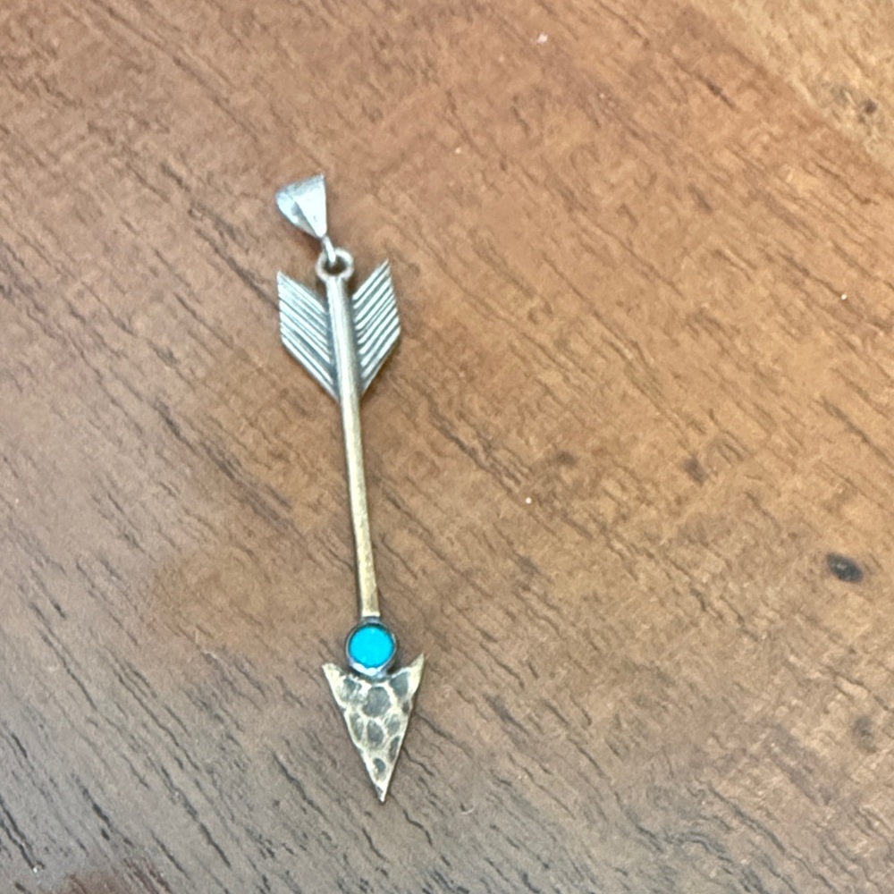 Vintage Turquoise Accent Arrow Necklace - Blue and silver